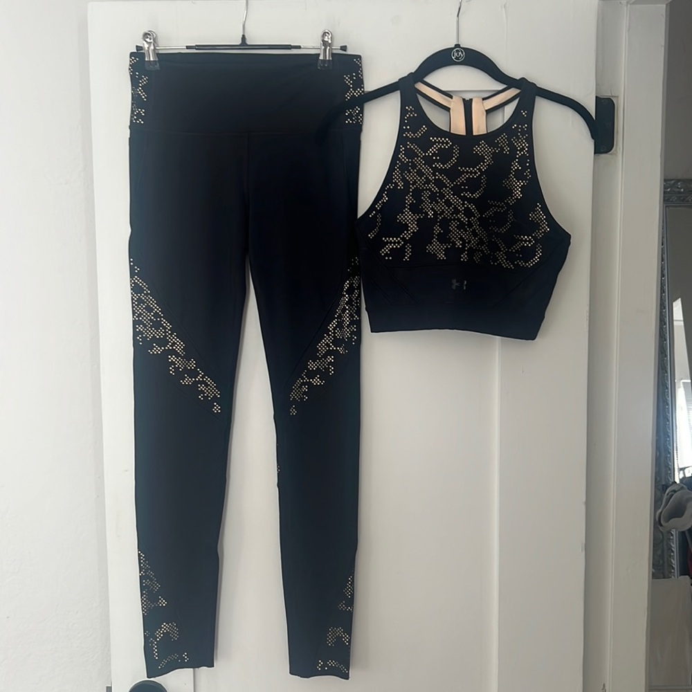 Under Armour Workout Set - Sports bra & Leggings